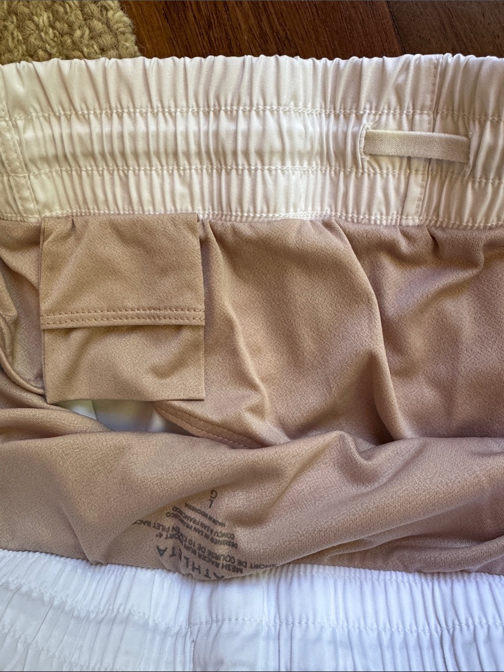 Athleta Mesh Racer Run Short 4in - Picture 5 of 8